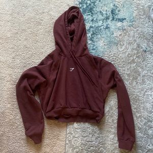 Gymshark maroon cropped sweatshirt